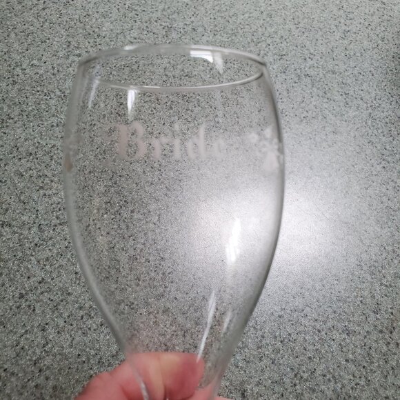 Wedding Bride and Groom Glasses - Picture 3 of 3